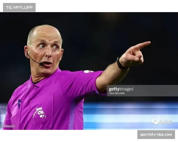 专访裁判赫伯·迪恩:谈“尽早终止比赛”与“给予选手机会”的永恒平衡 专访裁判赫伯·迪恩:谈“尽早终止比赛”与“给予选手机会”的永恒平衡